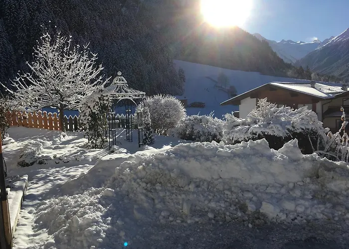 O. Tom's Huette نيوستيف ام ستوبيتا